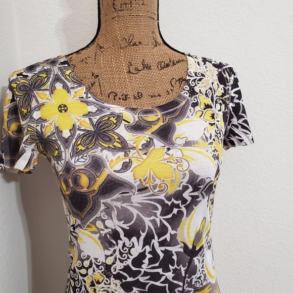 Style & Co. Black yellow white floral print round neck cap sleeve top Petite Sm - Picture 2 of 8